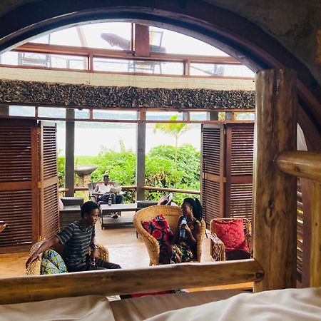 Home Onthe Nile Dorm Jinja Exterior foto